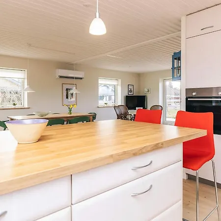 Дом отдыха 8 Person In Jerup